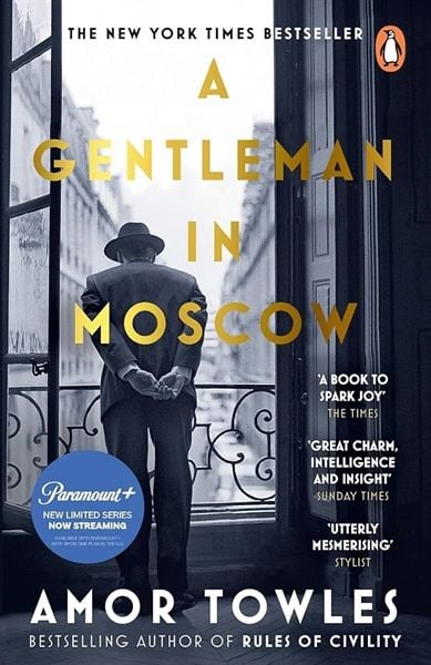 A Gentleman in Moscow - Tiểu thuyết Tiếng Anh - Amor Towles