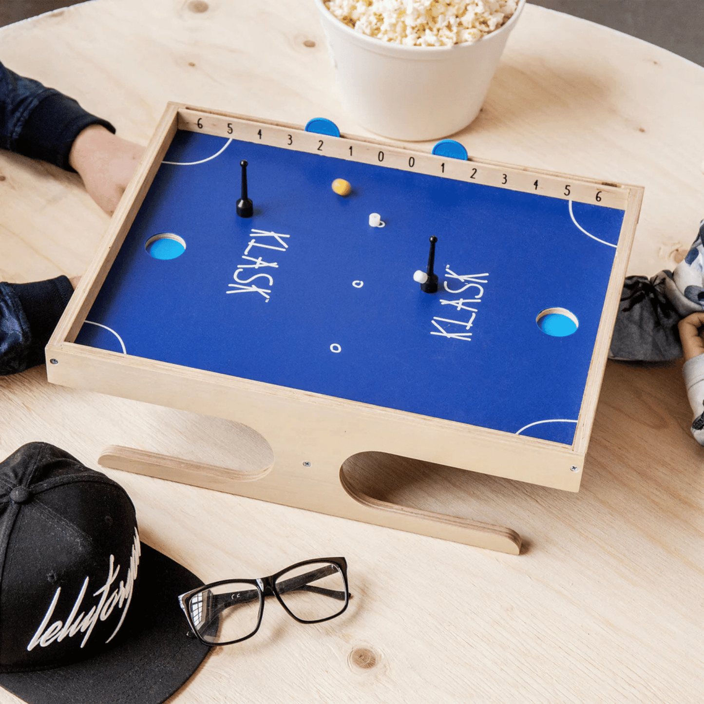 Klask - Trò Chơi Đối Kháng Nam Châm Phản Xạ - Asmodee - Hình ảnh bổ sung 6