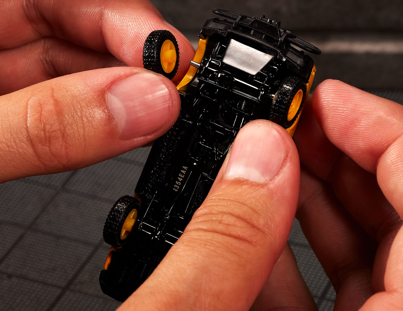 Hot Wheels Elite 64 Mod Shop '94 Land Rover Discovery Mô Hình Xe Off-Road Cao Cấp Tỷ Lệ 1:64