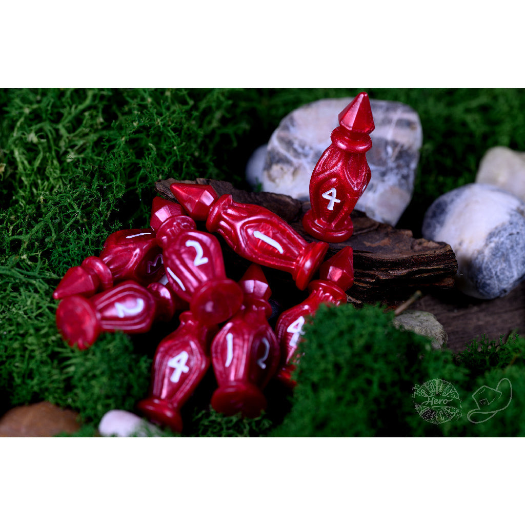 PolyHero Cleric 8d4 Bless Dice in Healing Heart - Bộ 8 Viên Xúc Xắc d4 Linh Mục - PolyHero Dice - Góc nhìn khác 3