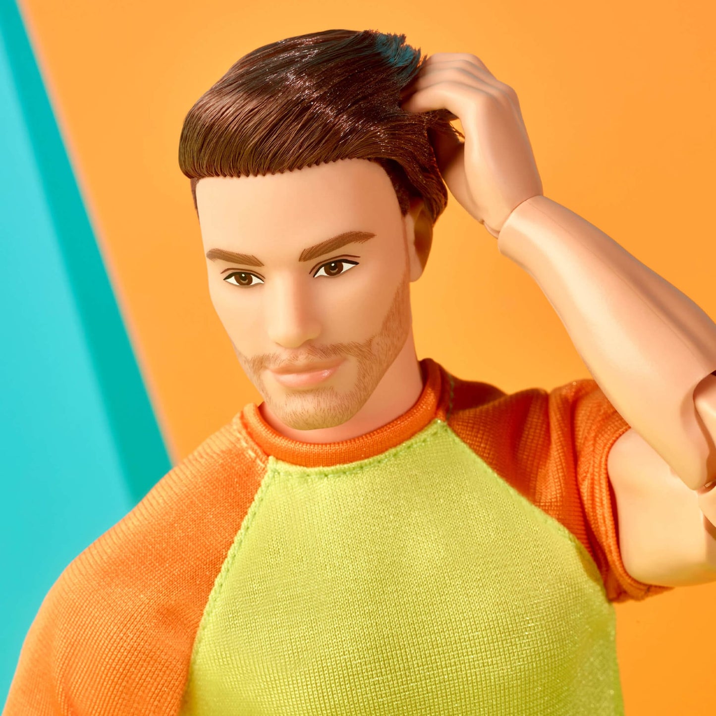 Barbie Looks Ken Doll (Buff Body, Curly Brunette Hair) - Búp bê nam khớp nối linh hoạt - Barbie Signature #18 HJW85 Barbie Si