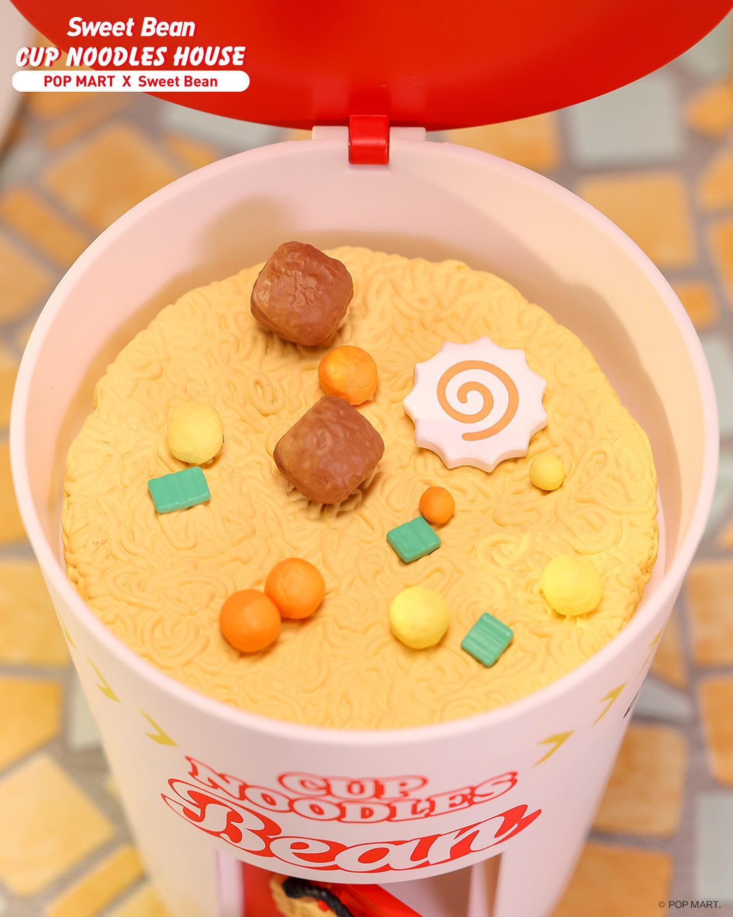 Sweet Bean Cup Noodles House - Mô hình Art Toy Figure - Pop Mart