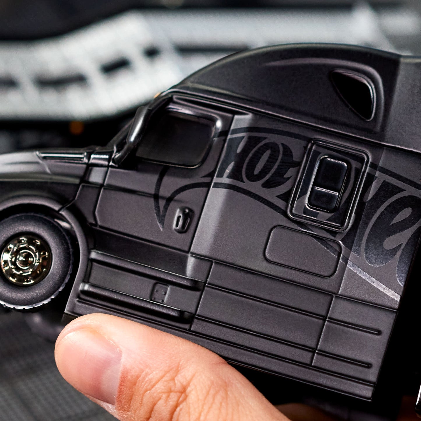 Hot Wheels Elite 64 Freightliner Cascadia - Xe Mô Hình Đầu Kéo Cao Cấp Mattel HNJ63