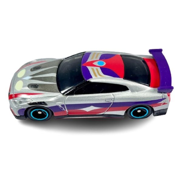 Đồ chơi mô hình xe Tomica UTR-01 Ultraman Tiga Multi Type