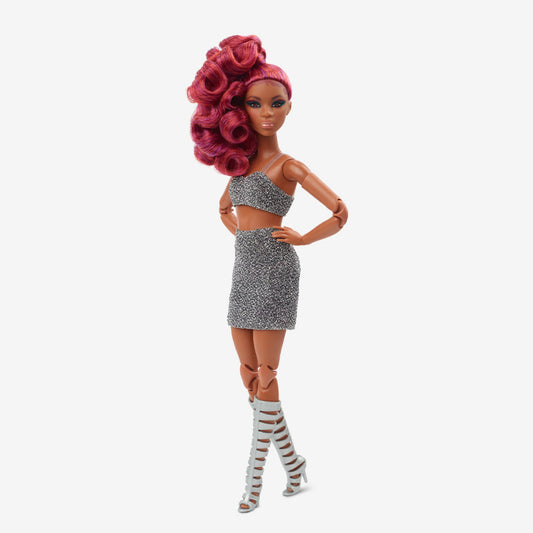 Barbie Looks Doll (Petite, Curly Red Hair) - Búp Bê Thời Trang Barbie Signature HCB77 - Hình ảnh chi tiết 2