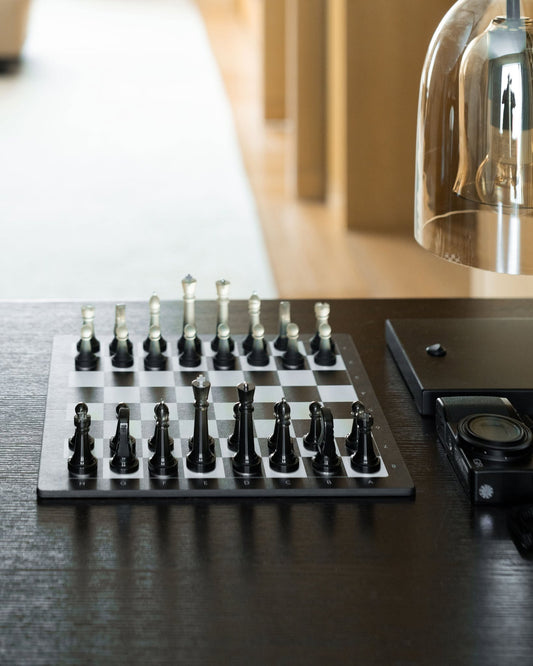 Review Bộ Cờ Vua Monochrome Chess Thiết Kế Hiện Đại Đẳng Cấp