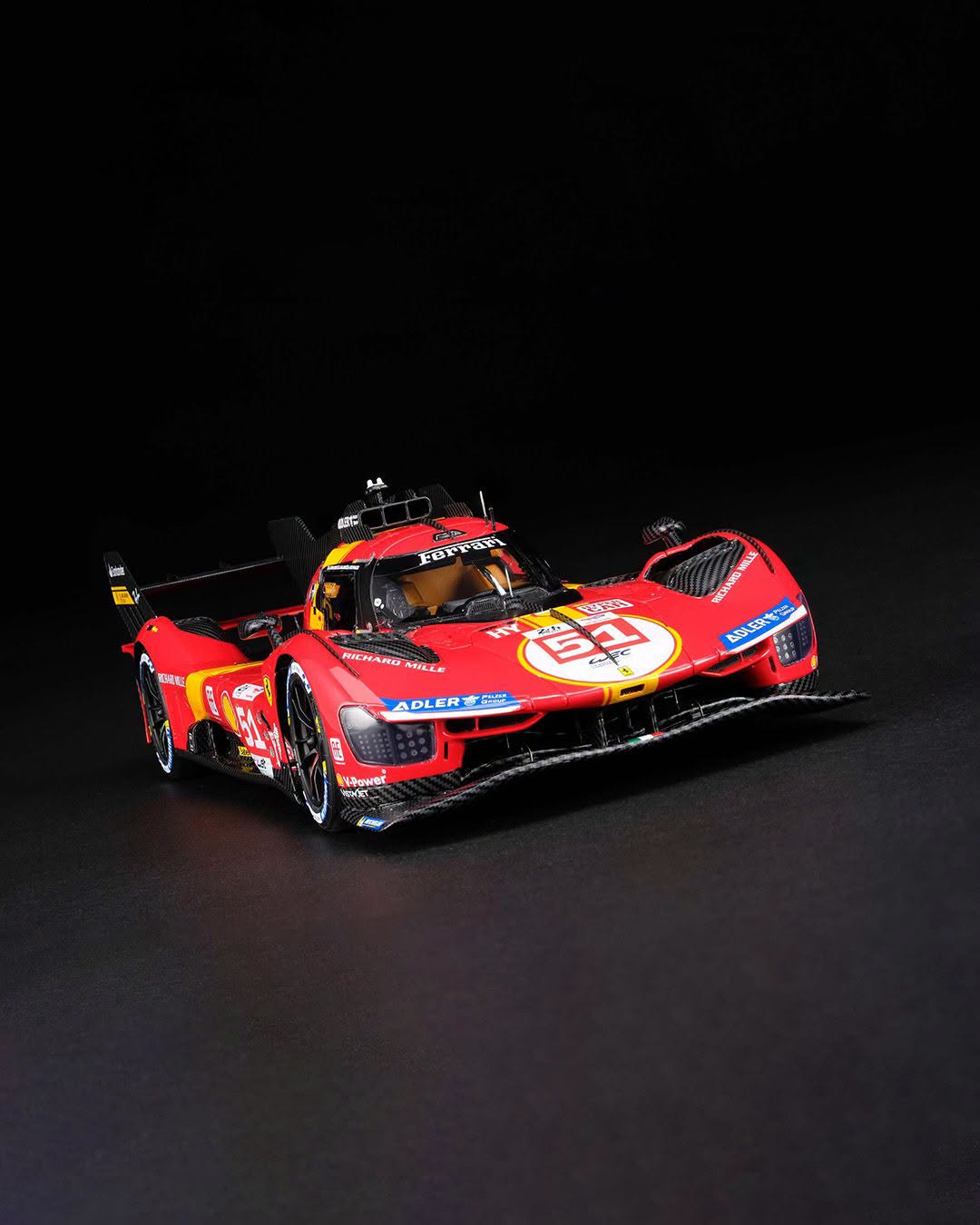 Khám Phá Tuyệt Tác Mô Hình Ferrari 499P Từ Amalgam Collection