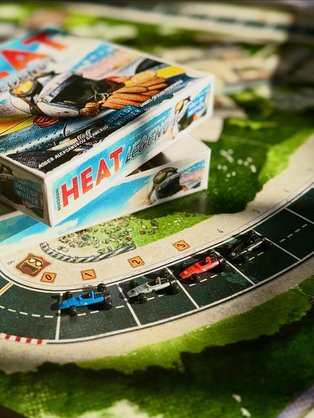 Review Heat Legendy Bản mở rộng nâng tầm trải nghiệm đua xe