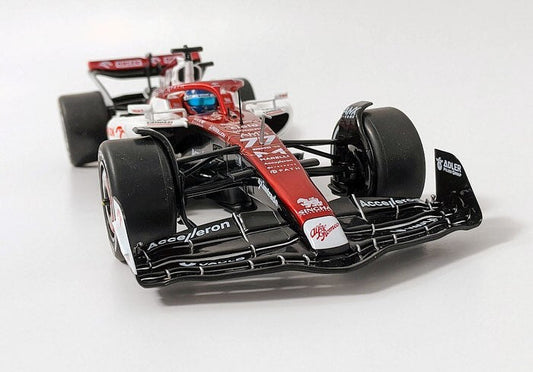 Đánh giá mô hình xe F1 Alfa Romeo C42 1:18 từ Solido
