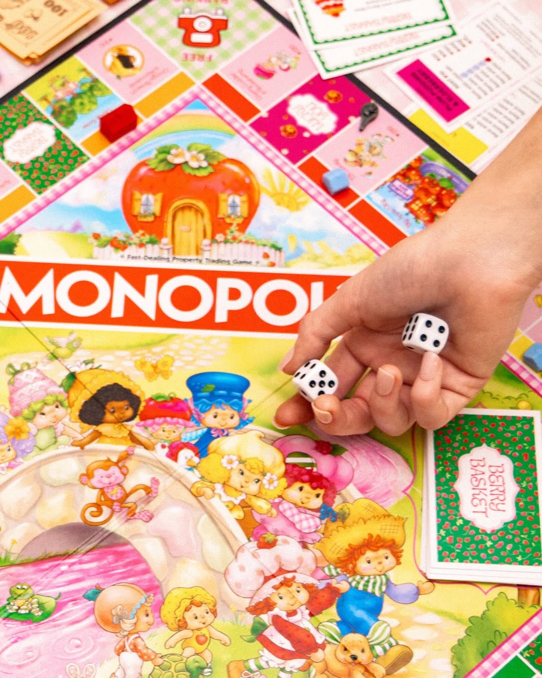 Review Monopoly World of Strawberry Shortcake Phiên Bản Ngọt Ngào
