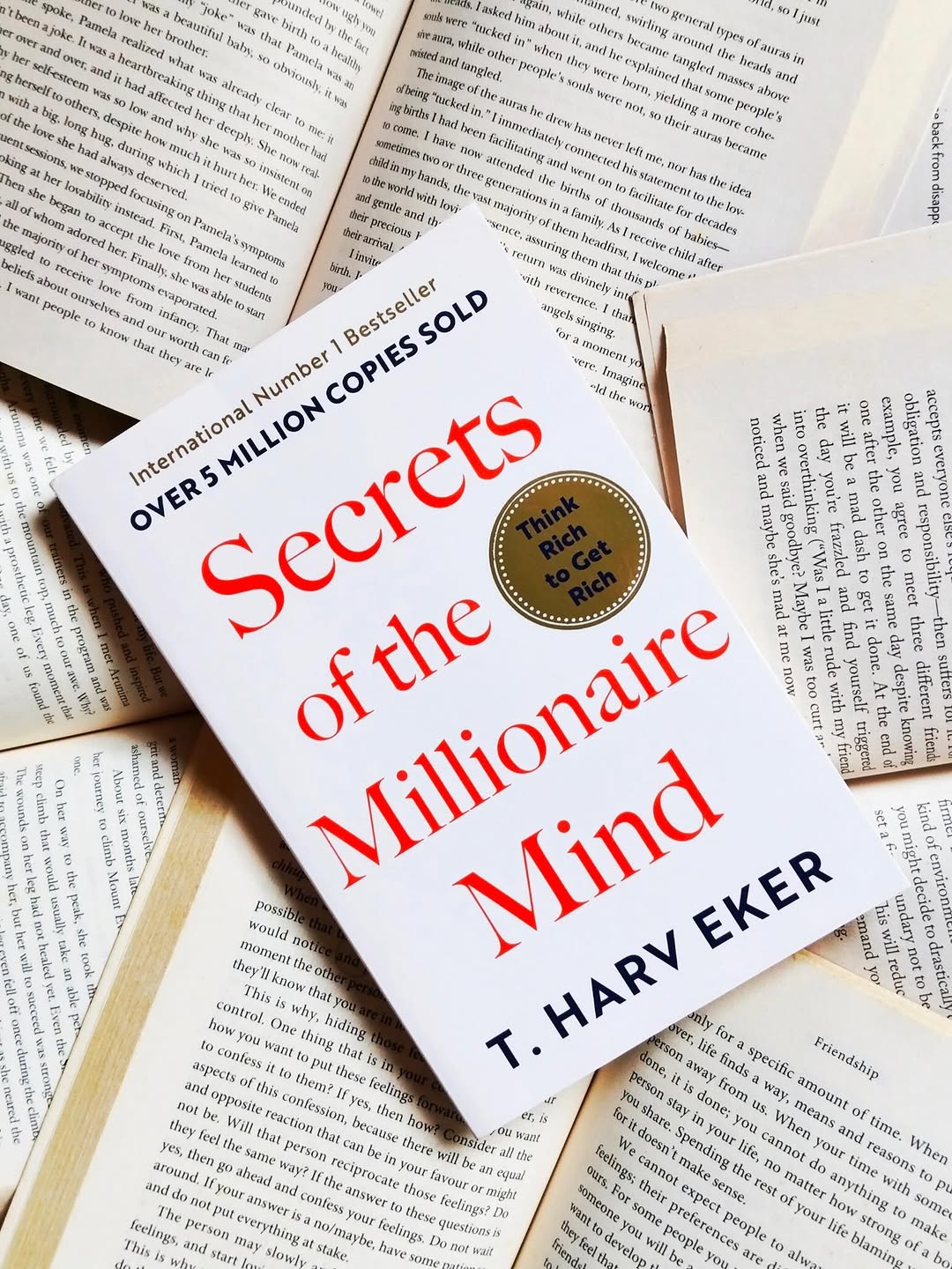 Review sách Secrets of the Millionaire Mind tư duy làm giàu