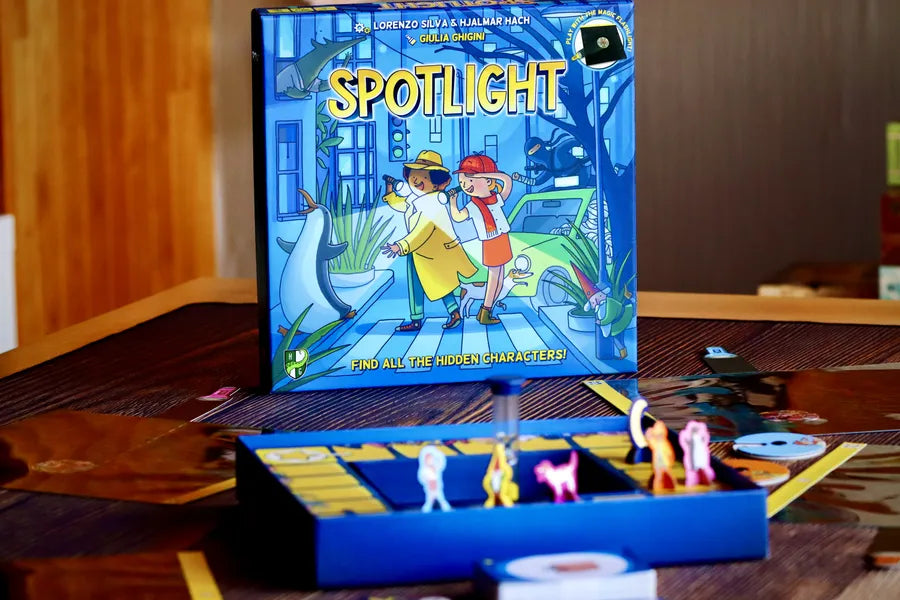 Review Board Game Spotlight: Trò Chơi Tìm Đồ Vật Đầy Thú Vị