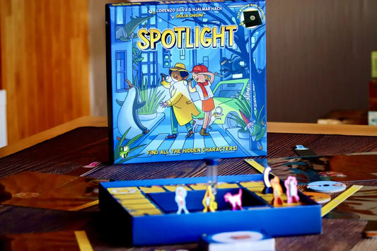Review Board Game Spotlight: Trò Chơi Tìm Đồ Vật Đầy Thú Vị