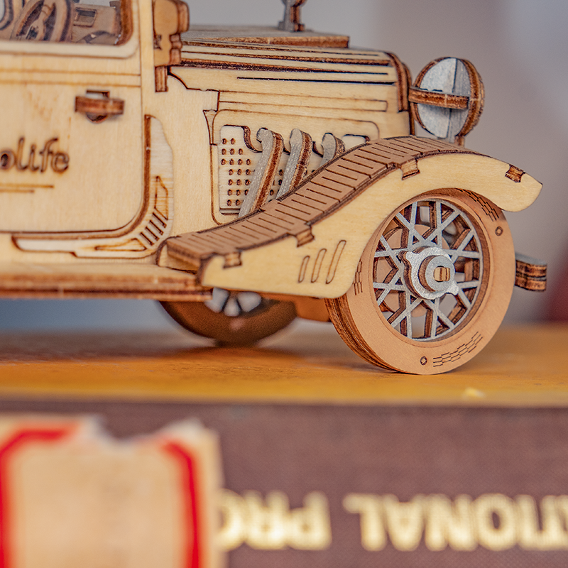 Rolife Modern 3D Wooden Puzzle - Vintage Car TG504 - Mô hình lắp ráp gỗ 3D xe hơi cổ điển - Rolife
