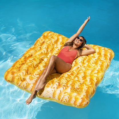 Iconic Float™ Giant Ramen Pool Float - Phao Bơi Mì Gói Khổng Lồ - Relatable - Góc nhìn khác 3