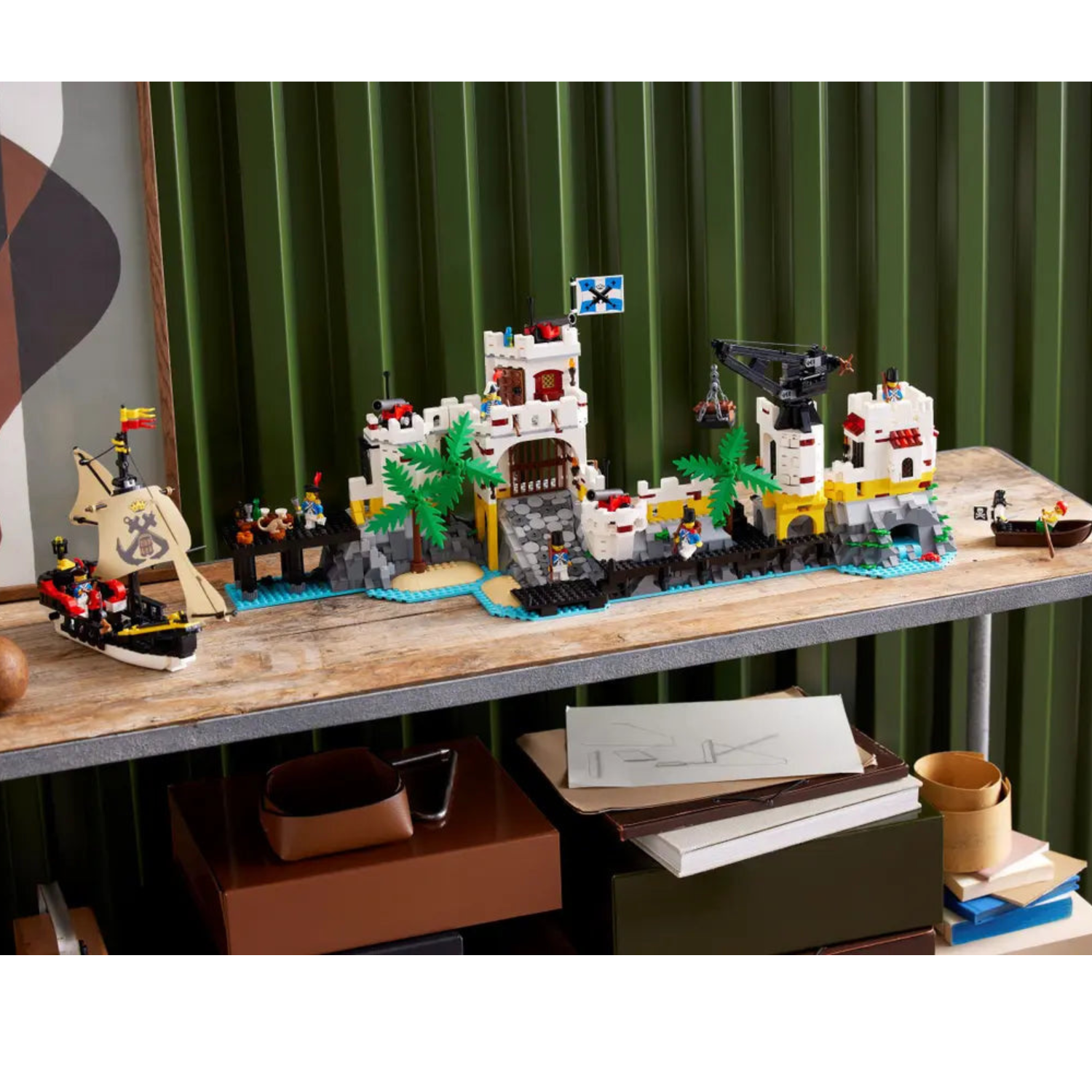 LEGO® ICONS™ Eldorado Fortress - Bộ Lắp Ráp Pháo Đài Hải Quân Cổ Điển (10320) - LEGO LEGO - ảnh 3 - Lego