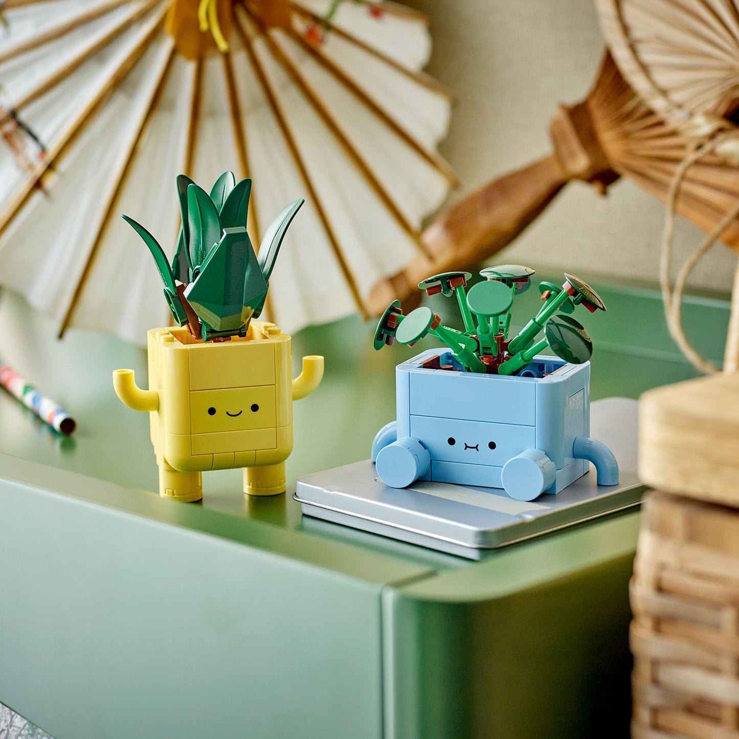 LEGO® Botanicals Happy Plants - Bộ Lắp Ráp Cây Cảnh Nhí - LEGO 10349 - Hình ảnh bổ sung 8