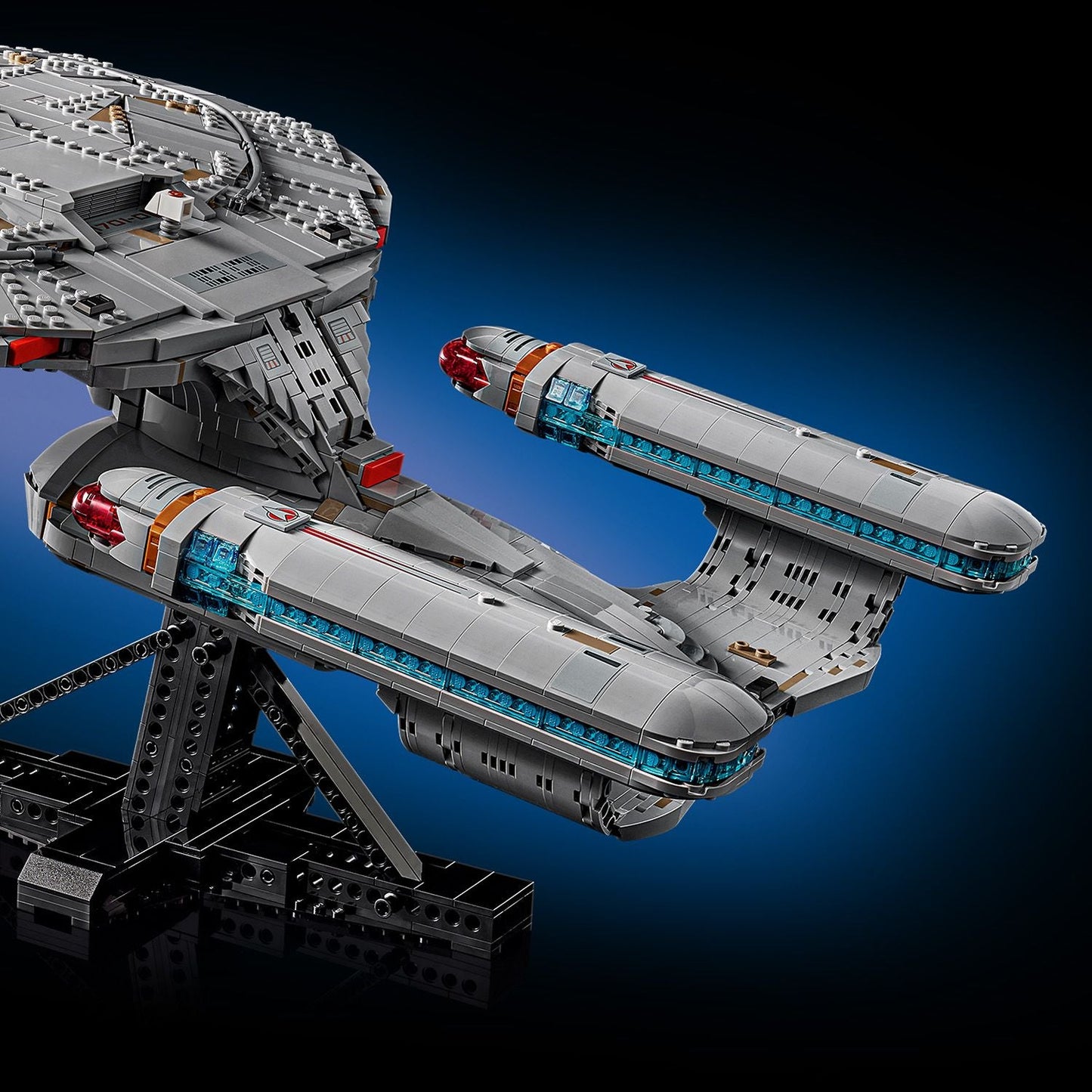 LEGO® Icons Star Trek: U.S.S. Enterprise NCC-1701-D™ - Đồ chơi lắp ráp mô hình tàu vũ trụ LEGO 10356