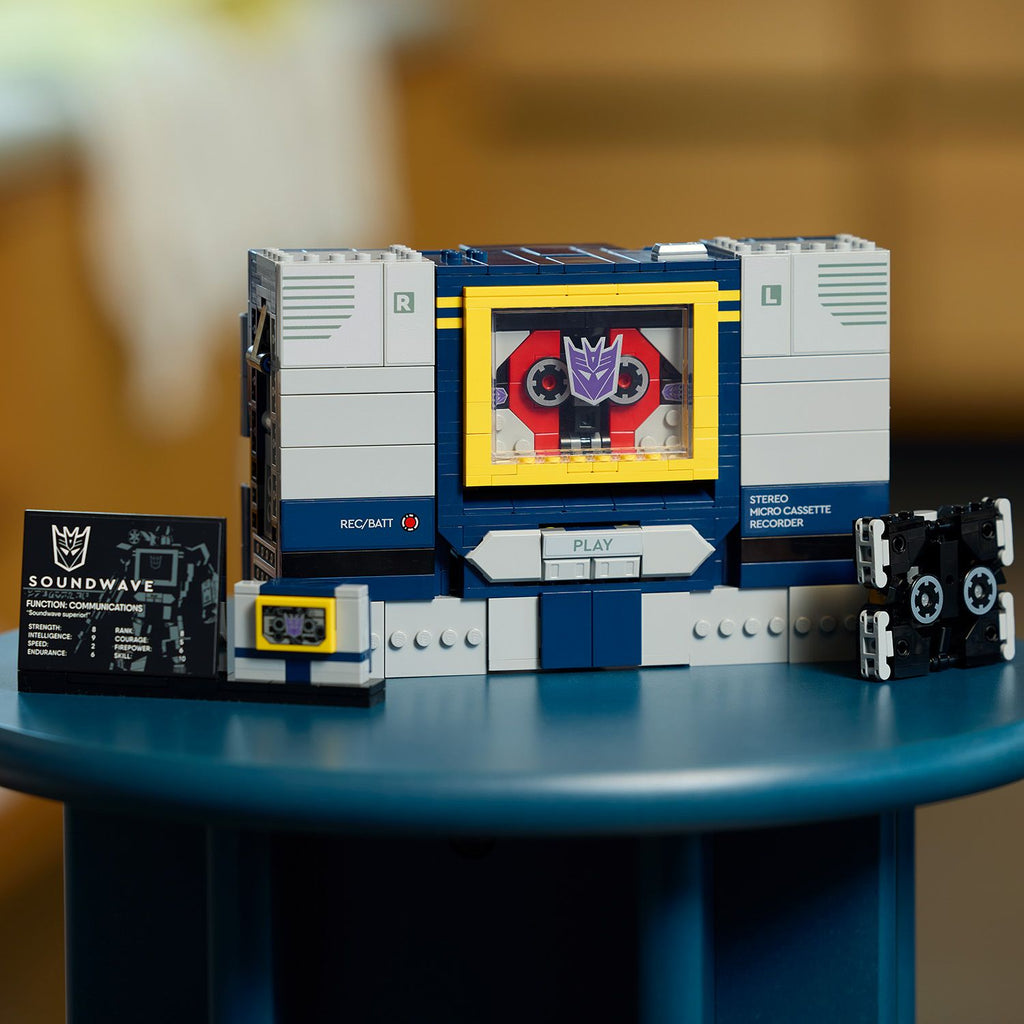 LEGO® ICONS™ Transformers: Soundwave - Mô Hình Robot Biến Hình Decepticon 10358 LEGO - ảnh 5 - LEGO Icons