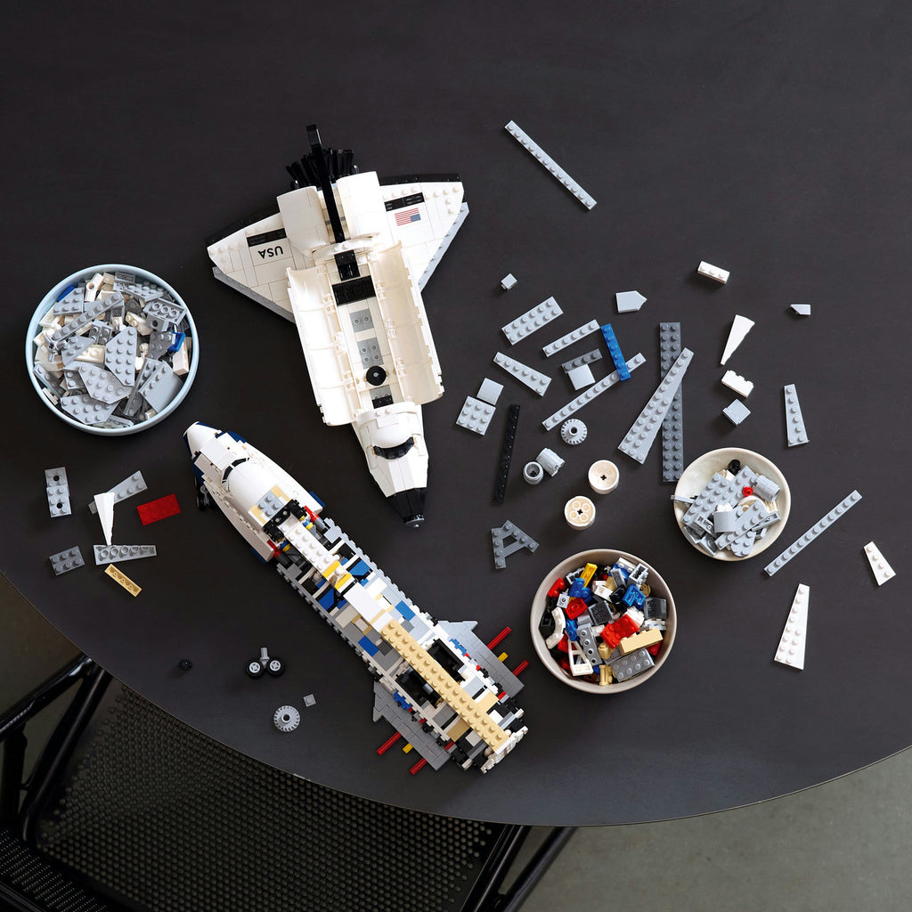 LEGO® ICONS™ Shuttle Carrier Aircraft - Mô Hình Máy Bay Boeing 747 Và Tàu Con Thoi NASA Enterprise - LEGO 10360 - Hình ảnh bổ sung 6