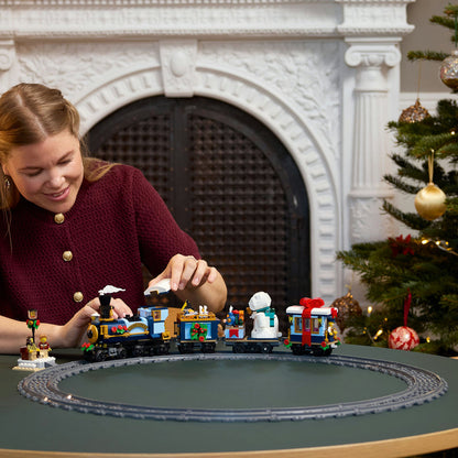 LEGO® Icons Holiday Express Train - Bộ Lắp Ráp Xe Lửa Giáng Sinh - LEGO 10361 - Hình ảnh bổ sung 5