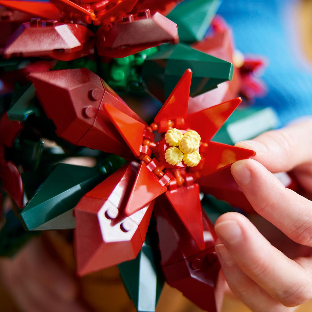 LEGO® ICONS™ Poinsettia - Mô Hình Hoa Trạng Nguyên LEGO 10370 - Hình ảnh bổ sung 7