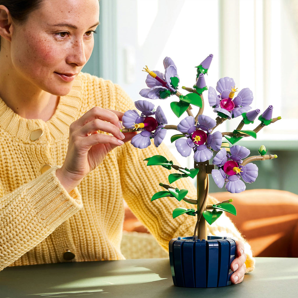 LEGO® Botanicals Hibiscus - Mô hình lắp ráp hoa dâm bụt - LEGO 10372 LEGO - ảnh 1 - Lego