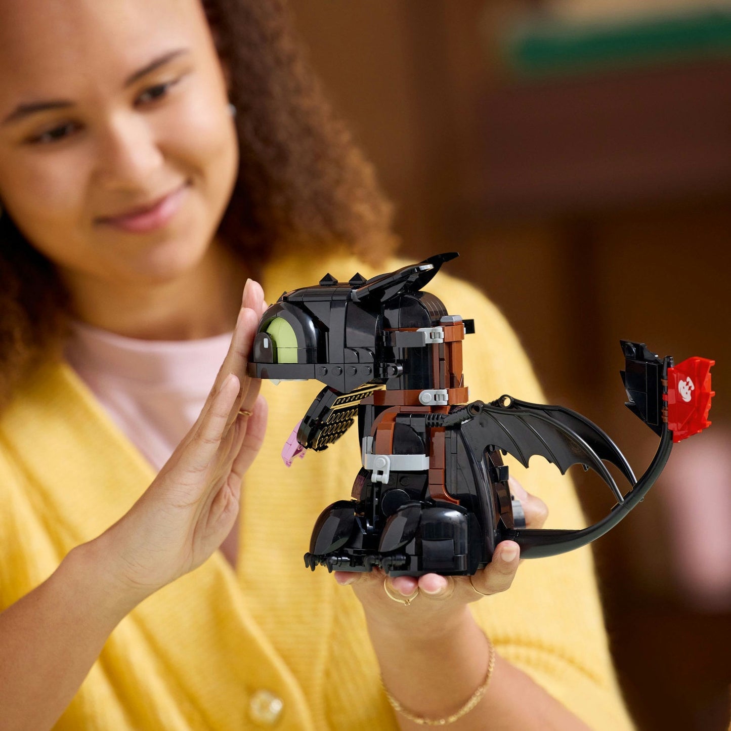 LEGO® ICONS™ How to Train Your Dragon: Toothless - Mô Hình Rồng Răng Sún Night Fury - LEGO 10375 - Hình ảnh bổ sung 6