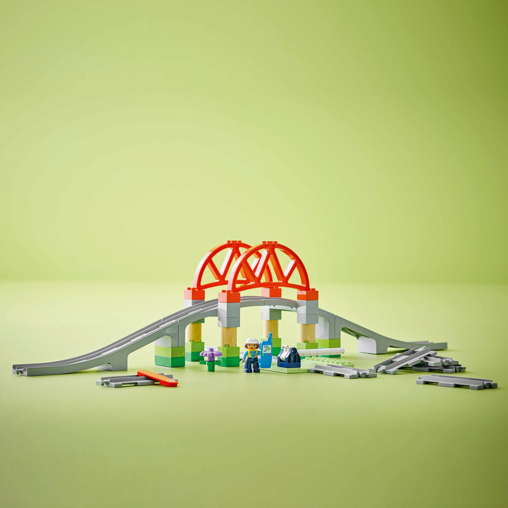 LEGO® DUPLO™ Train Bridge and Tracks Expansion Set - Bộ Mở Rộng Cầu Và Đường Ray Tàu Hỏa LEGO 10426 - Hình ảnh bổ sung 5