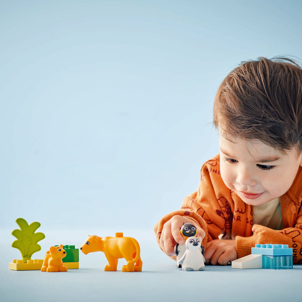 LEGO® DUPLO™ Wild Animal Families: Penguins & Lions - Đồ chơi lắp ráp Gia đình Động vật - LEGO 10442 - Hình ảnh bổ sung 4