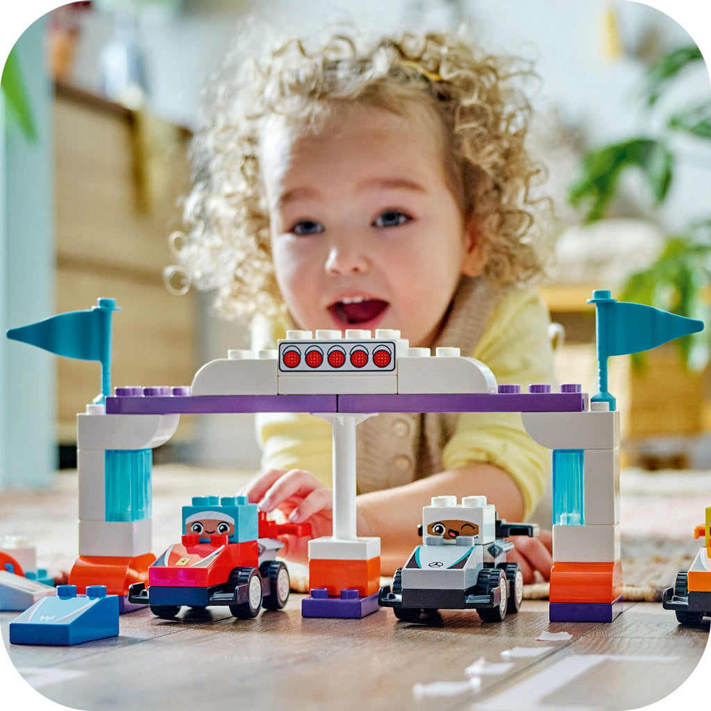 LEGO® DUPLO™ F1® Team Race Cars & Drivers - Đồ chơi lắp ráp Đội Đua Xe F1 - LEGO 10445 - Hình ảnh bổ sung 5