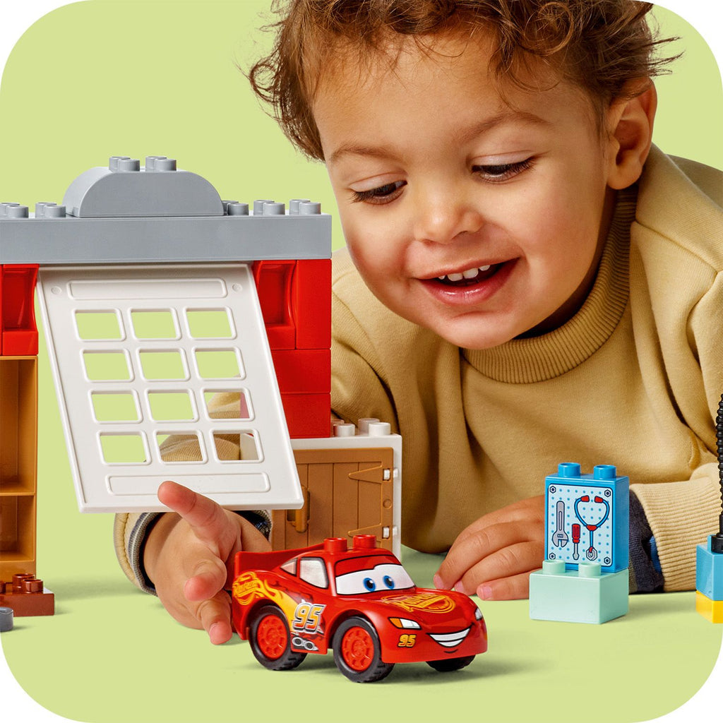 LEGO® DUPLO™ McQueen's Visit to Doc's Garage - Đồ Chơi Lắp Ráp Xe Đua Disney Pixar Cars LEGO 10456 - Hình ảnh bổ sung 7