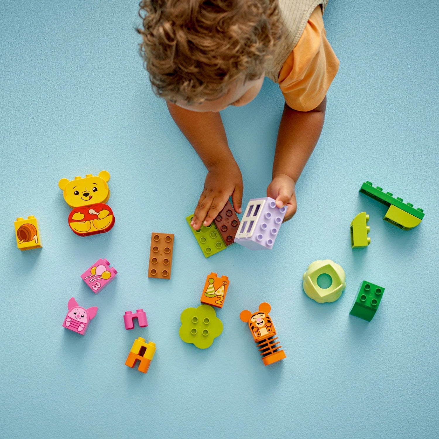 LEGO® DUPLO™ Disney Winnie the Pooh’s Birthday Party - Đồ chơi lắp ráp Tiệc sinh nhật Gấu Pooh LEGO 10457 - Hình ảnh bổ sung 4