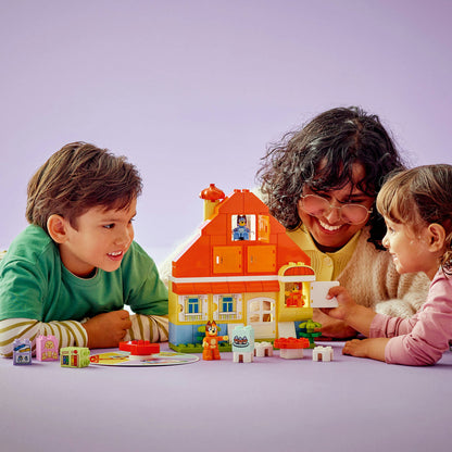 LEGO® DUPLO® Bluey: Blueys Family House with Memory Game - Đồ chơi lắp ráp Ngôi nhà của gia đình Bluey (10459) - Góc nhìn khác 3