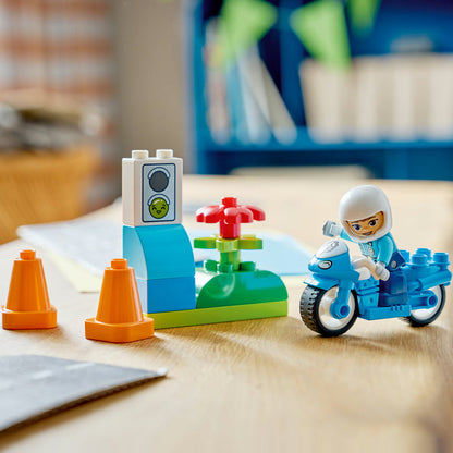 LEGO® DUPLO® Town Blue Police Motorcycle - Đồ chơi Mô tô Cảnh sát cho bé LEGO 10471 - Hình ảnh bổ sung 5