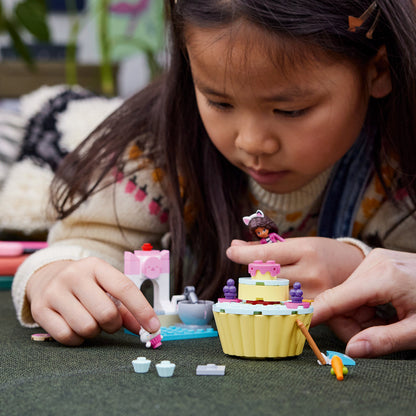 LEGO® Gabby’s Dollhouse Bakey with Cakey Fun Đồ chơi lắp ráp Nhà bếp sáng tạo LEGO 10785 - Góc nhìn khác 3