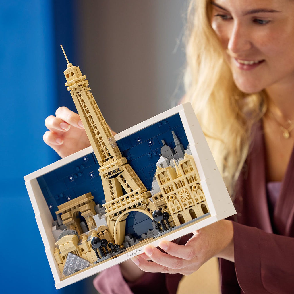 LEGO® Architecture Paris – City of Love - Bộ lắp ráp mô hình thành phố Paris - LEGO 21064 LEGO - ảnh 1 - LEGO Architecture