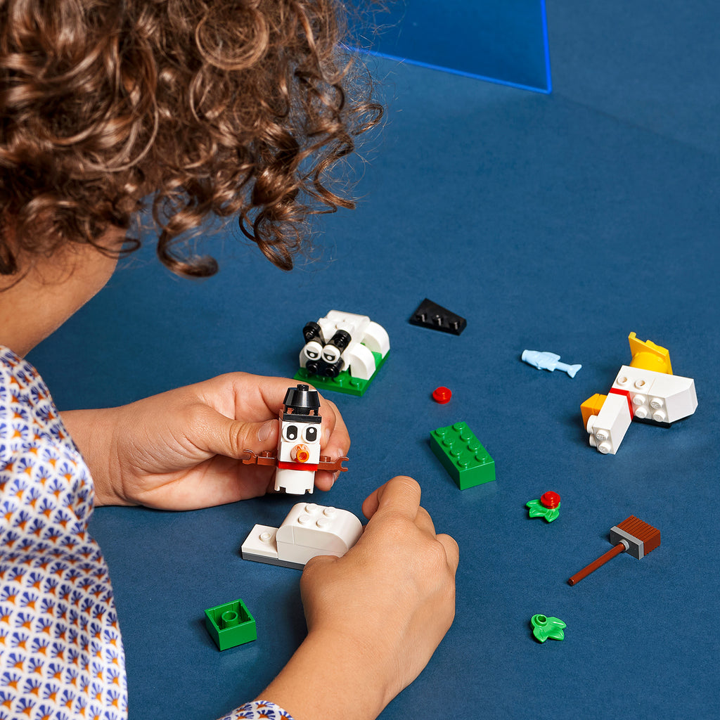 LEGO® Classic Creative White Bricks - Bộ Lắp Ráp Gạch Trắng Sáng Tạo - LEGO 11012 - Góc nhìn khác 3