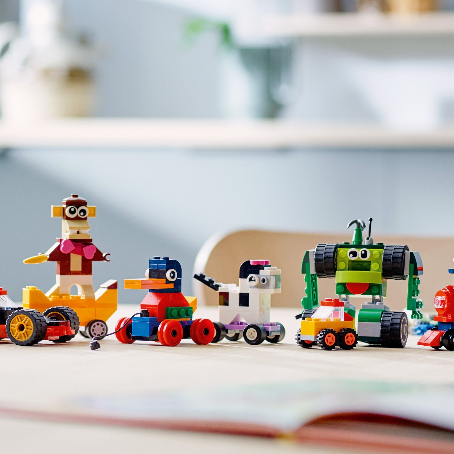 LEGO® Classic Bricks and Wheels - Bộ Đồ Chơi Lắp Ráp Gạch và Bánh Xe Sáng Tạo (11014) - LEGO - Hình ảnh bổ sung 7