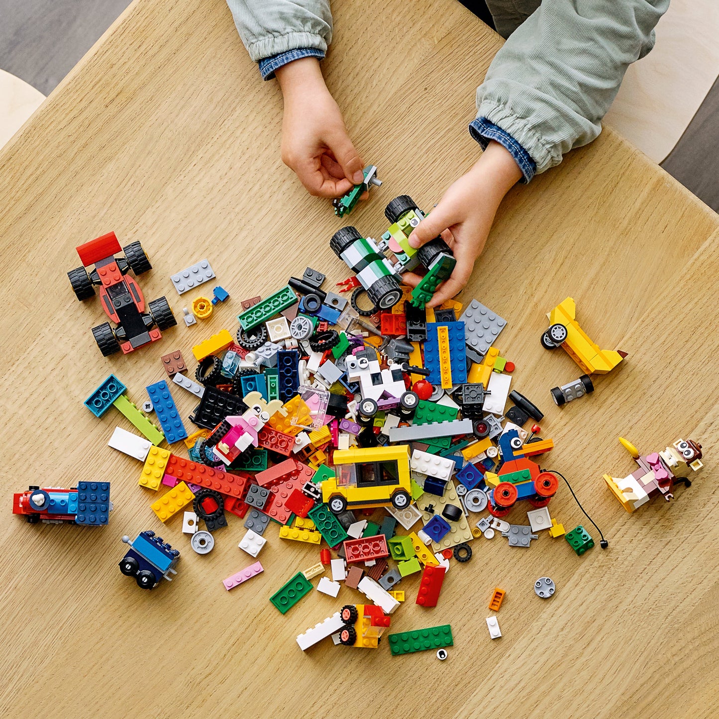 LEGO® Classic Bricks and Wheels - Bộ Đồ Chơi Lắp Ráp Gạch và Bánh Xe Sáng Tạo (11014) - LEGO - Góc nhìn khác 3