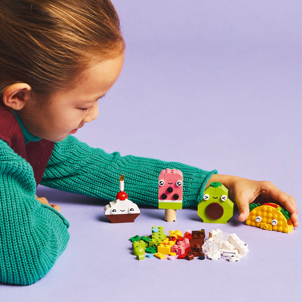LEGO® Classic Creative Food Friends - Bộ Đồ Chơi Lắp Ráp Sáng Tạo Đồ Ăn (11039) - LEGO - Góc nhìn khác 3
