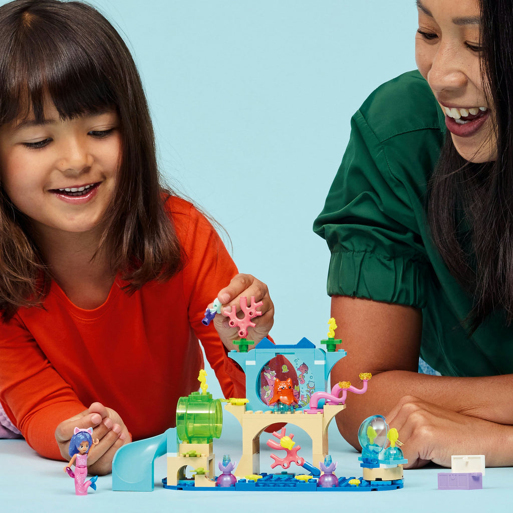 LEGO® Gabby’s Dollhouse Mermaid Gabby’s Aquarium Adventure - Đồ chơi lắp ráp Thủy cung Nàng tiên cá LEGO 11204 - Góc nhìn khác 3