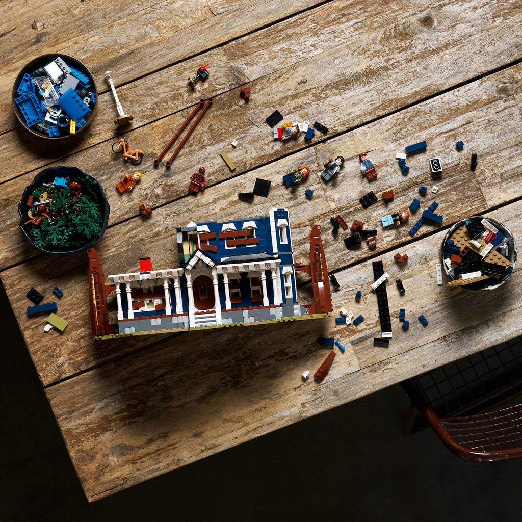 LEGO® Icons Stranger Things: The Creel House - Mô Hình Nhà Creel & Thế Giới Ngược - LEGO 11370 - Hình ảnh bổ sung 4