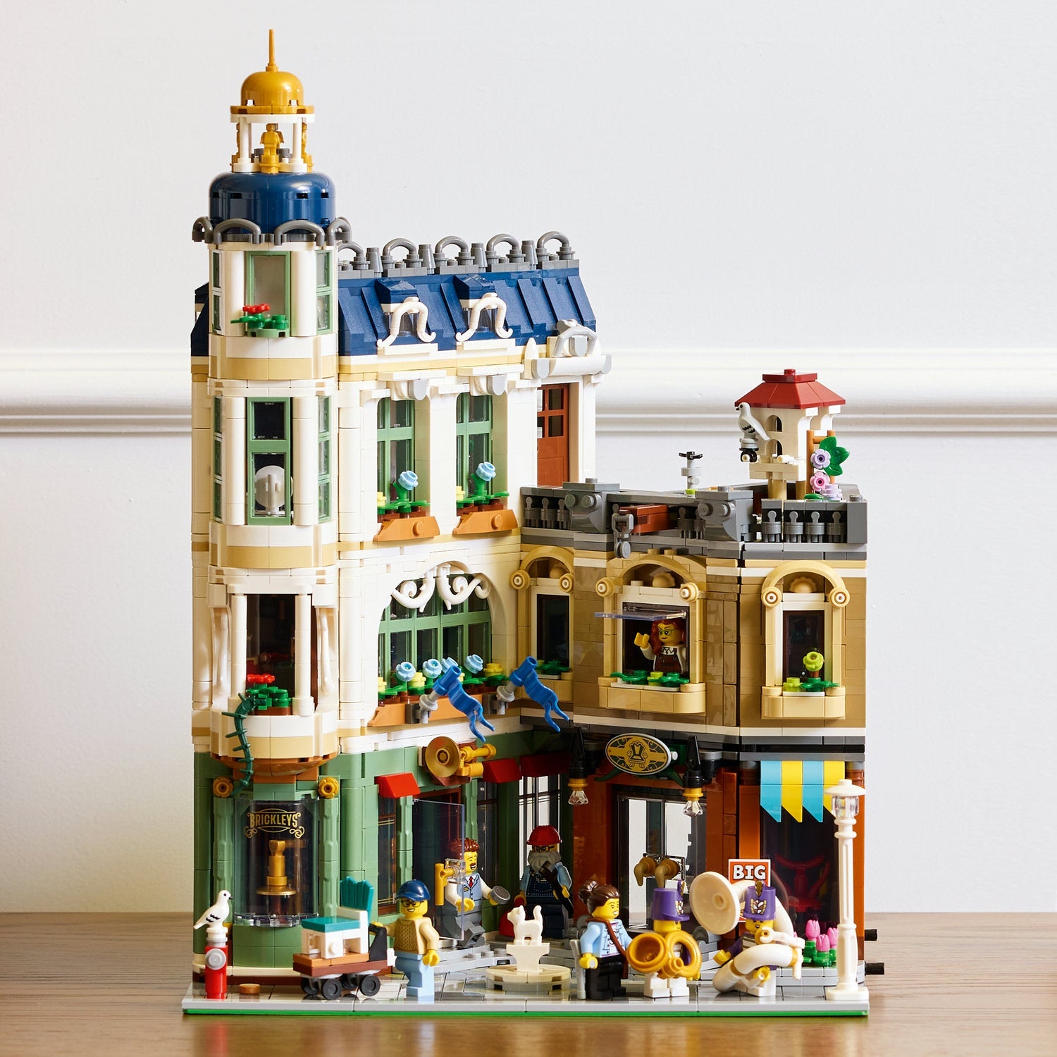LEGO® Icons Shopping Street - Mô Hình Phố Mua Sắm Modular 11371 - LEGO - Hình ảnh bổ sung 5