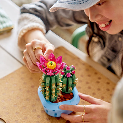 LEGO® Botanicals Flowering Cactus - Bộ Lắp Ráp Xương Rồng Nở Hoa - LEGO 11509 LEGO - ảnh 1 - LEGO Botanical Collection