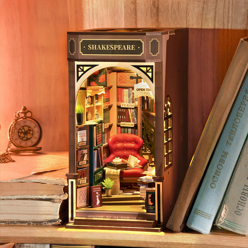 Rolife Book Nook Kit- Shakespeare-Inspired DIY Bookstore - Mô hình gỗ 3D DIY - Rolife TGB07