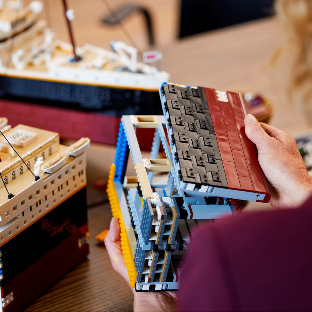 LEGO® Creator Expert Titanic - Mô hình Tàu Thủy Khổng Lồ 9090 Mảnh Ghép (10294) - Hình ảnh bổ sung 5