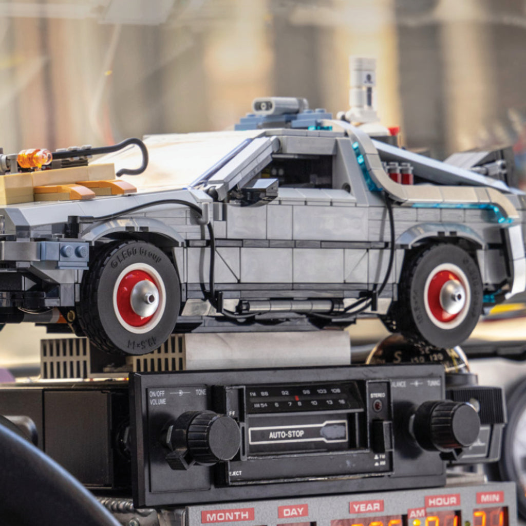 LEGO® Back to the Future Time Machine - Bộ lắp ráp Cỗ máy thời gian DeLorean 10300 - LEGO Icons