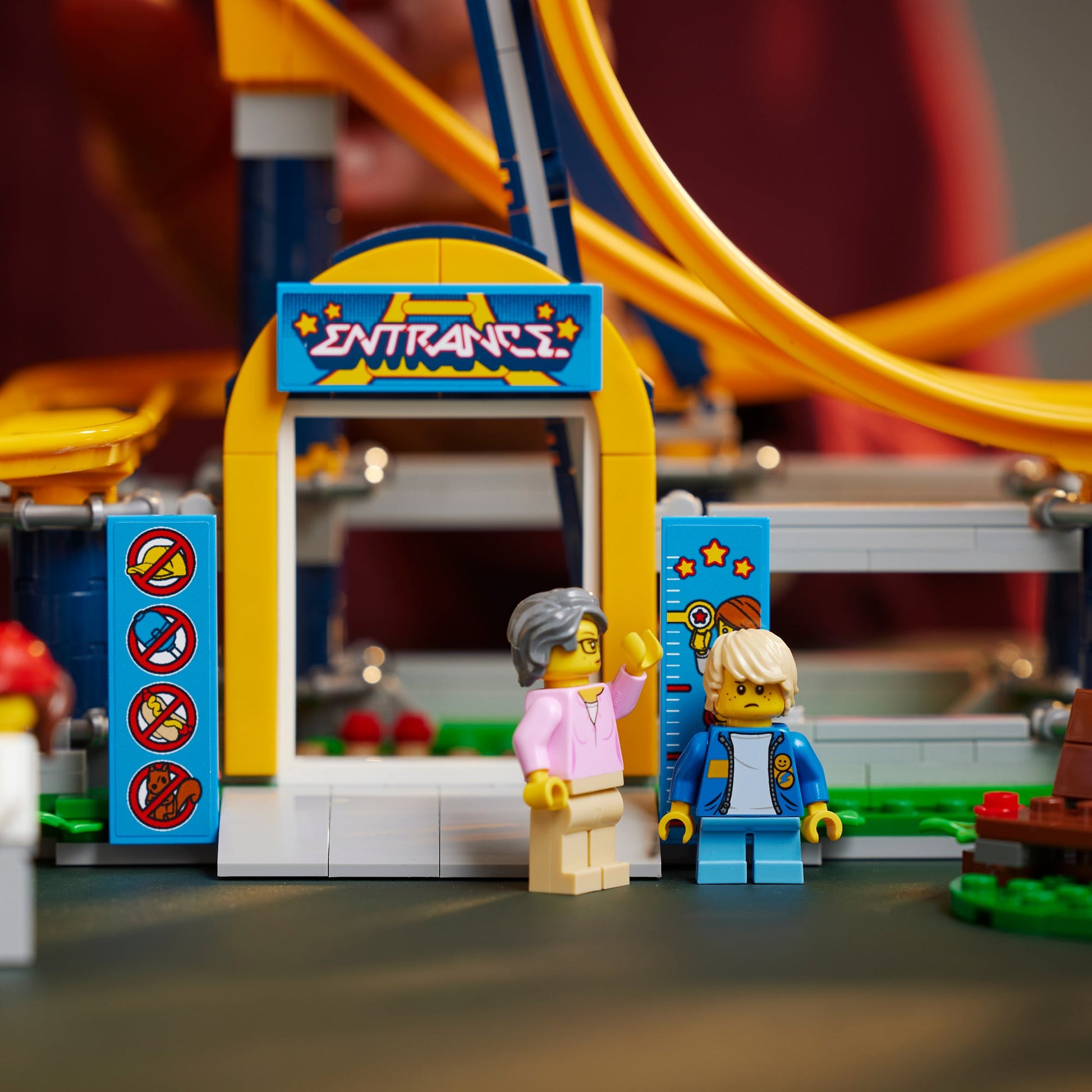 LEGO® ICONS™ Loop Coaster - Mô Hình Tàu Lượn Siêu Tốc (10303) - LEGO Icons - Hình ảnh bổ sung 10