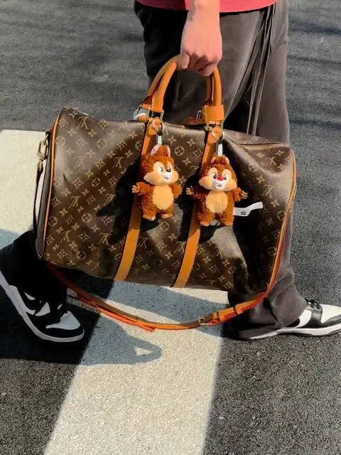 POP NOW:Mickey Family Cute Together Keychain Series Figures - POP MART (United States)